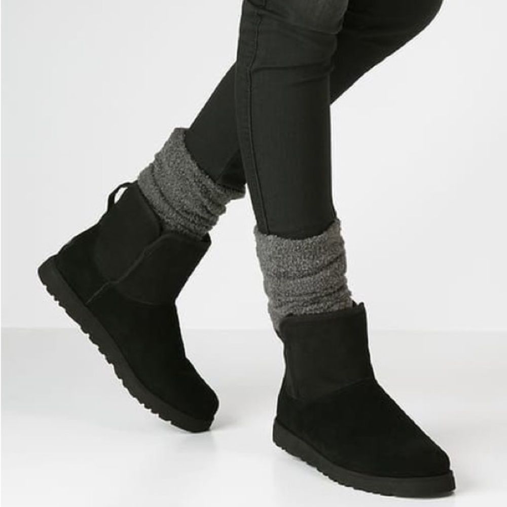 Ugg Women's Cory II Genuine Shearling Lined Boot Size 10 New Without Box